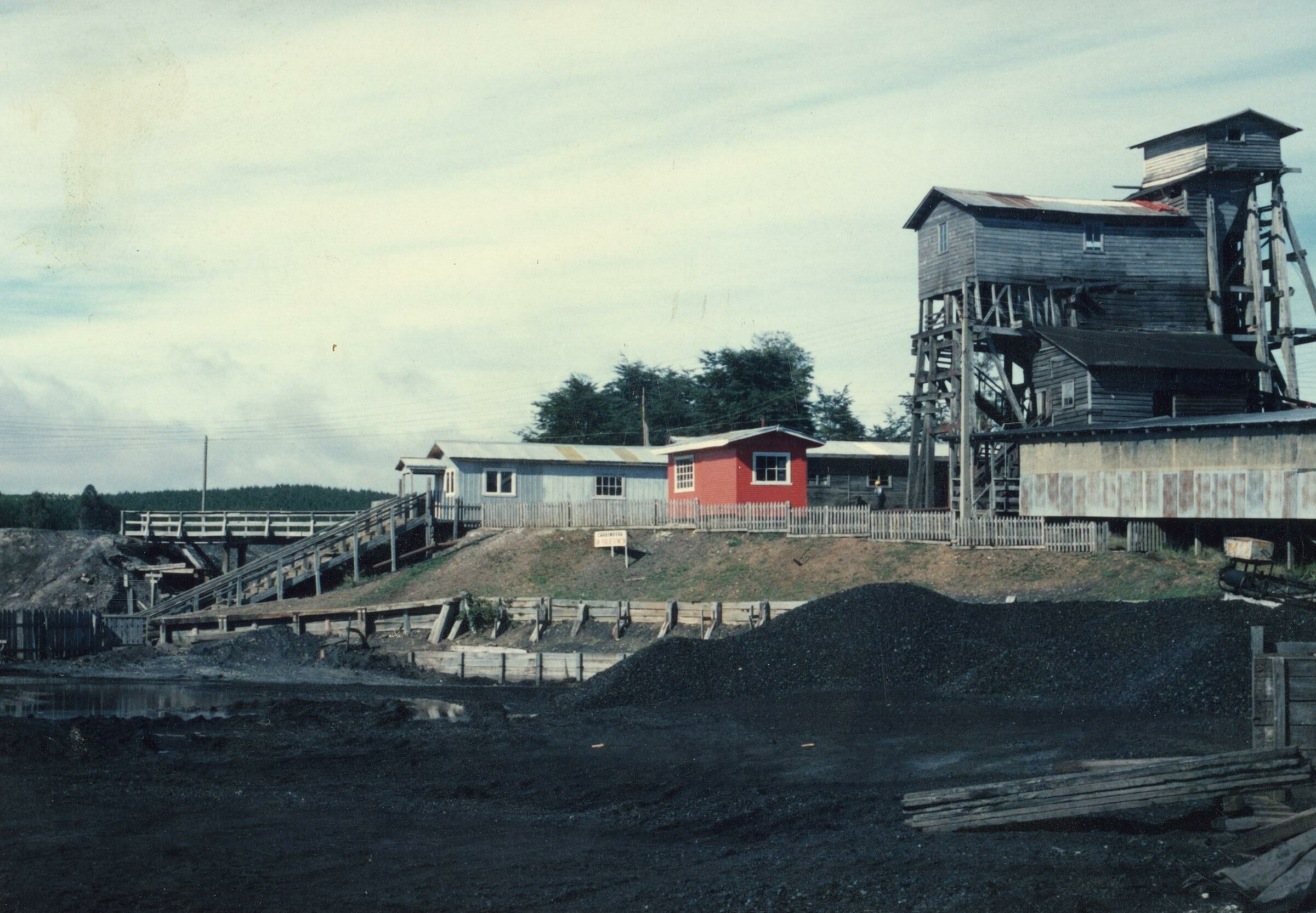 plano general de las rumas de carbón ubicadas a los pies de las torres ubicadas en las faenas de la Compañía carbonífera San Pedro de Catamutún