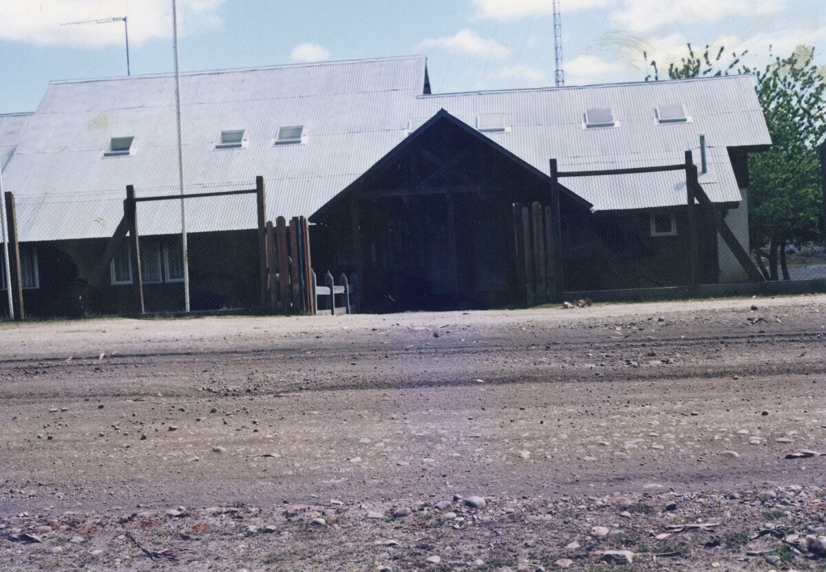 plano general de una casa de dos niveles ubicada en las dependencias de la Compañía carbonífera San Pedro de Catamutún
